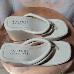 Journee Collection Women's Shareene Slip On Platform Wedge Sandals (Size 8.5)